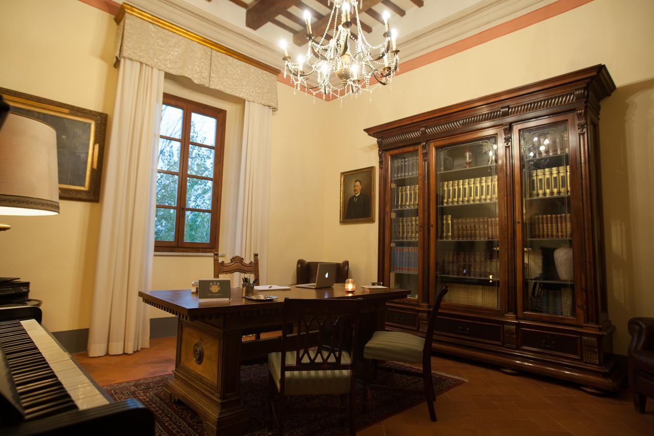 Relais Villa Scarfantoni B&B Montemurlo Eksteriør billede